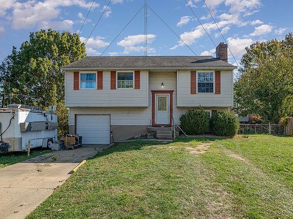 2nd image of 12174 Glencrest Ct