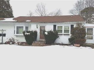 197 Locust Dr, Bay Shore, NY 11706