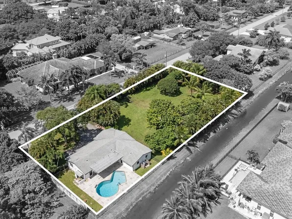 11811 NW 5th Ct, Plantation, FL 33325