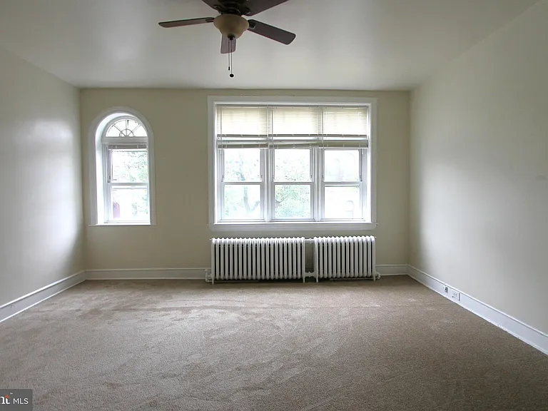 13-15 E Upsal St #B5 — Photo 14