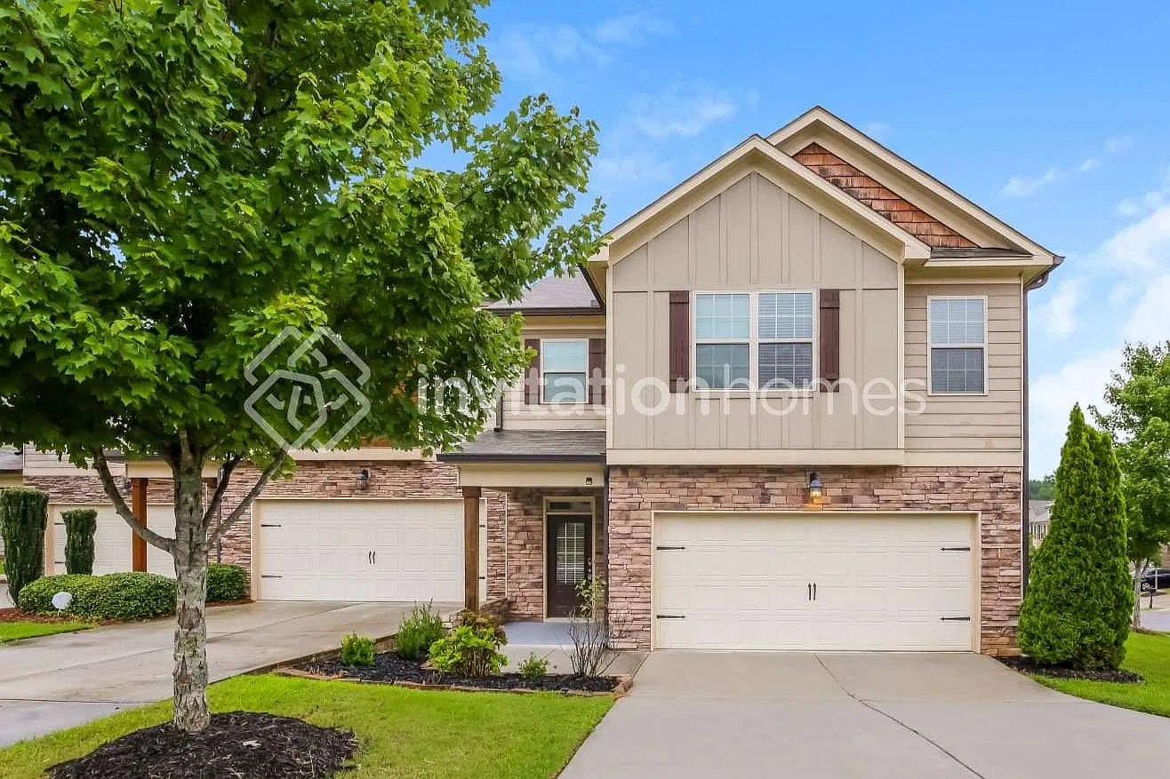 2511 Morgan Haven Ln Buford, GA 30519 — Photo 1