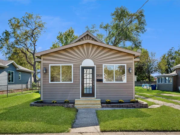2525 Logan Ave, Des Moines, IA 50317