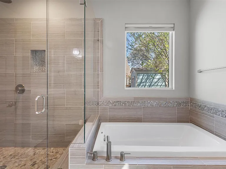 3104 Neal St — Photo 23