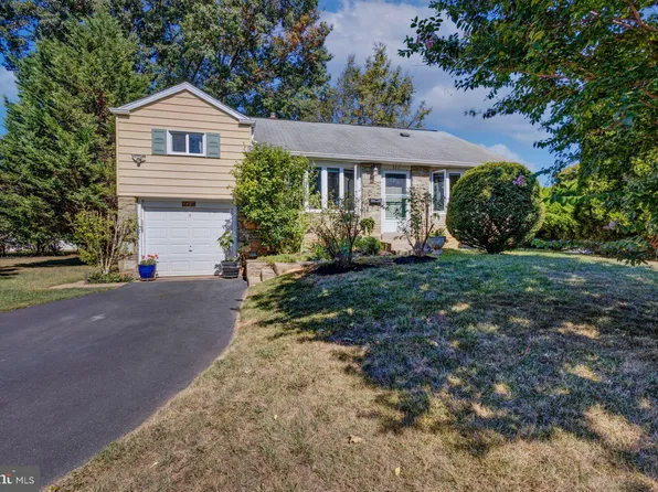 722 Chapel Rd, Glenside, PA 19038