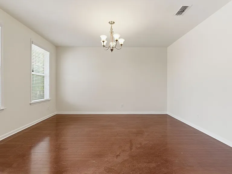 1672 Stonewater Dr — Photo 17