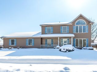 2579 Lindenwood Dr, Bettendorf, IA