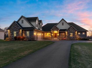 23811 Meadow Creek Dr, Loretto, MN 55357