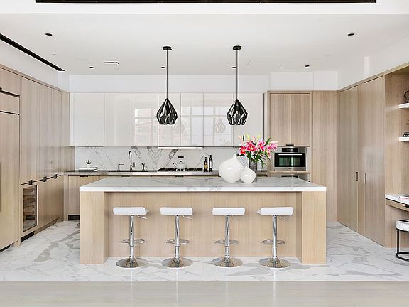 4th image of 482 Greenwich St APT 6