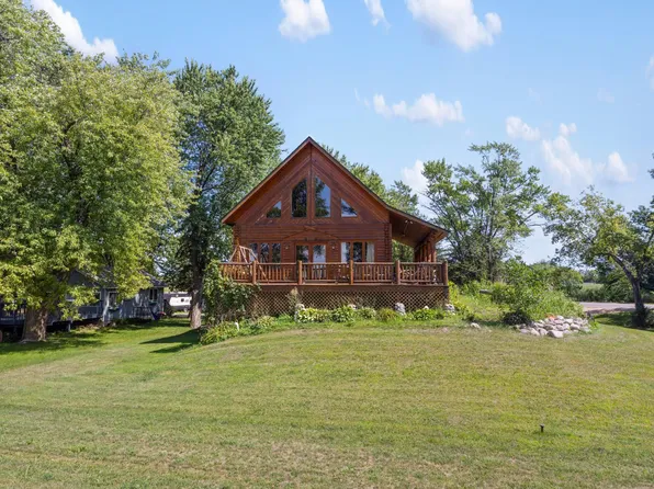 5962 County Road 7 SW, Howard Lake, MN 55349