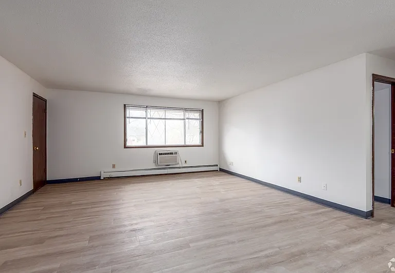 186 Morningside Dr #11 — Photo 3
