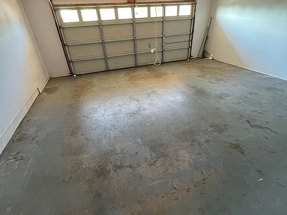 4th image of 2409 Amy St
