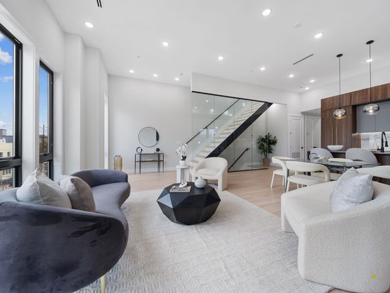 373 New York Ave #3, Jersey City, NJ 07307