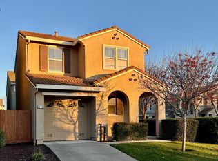 2473 Huckleberry Cir, West Sacramento, CA