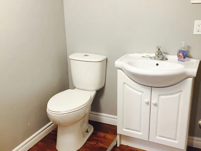 14 Pottinger St #BASEMENT — Photo 12