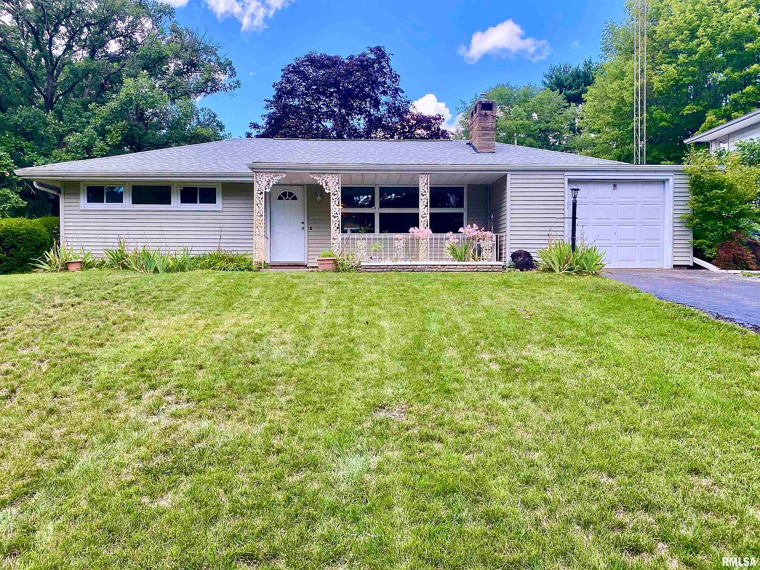 840 Ravine Ct, Canton, IL 61520 Zillow