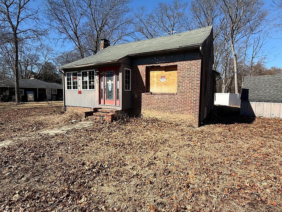 1st image of 130 Hollywood Drive
