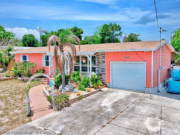 2nd image of 334 Tulane Cir
