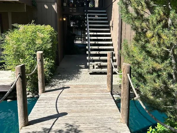 957 Fulton Ave APT 551, Sacramento, CA 95825