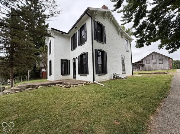 126 S Washington St, Knightstown, IN 46148