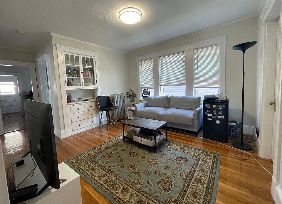 1st image of 19 Frederick Ave #R