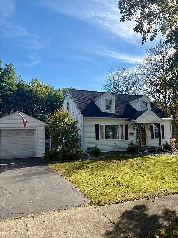 325 Fitch St photo 1