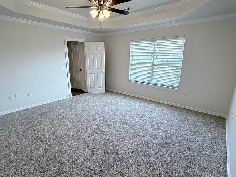 696 Galleon Ave — Photo 16