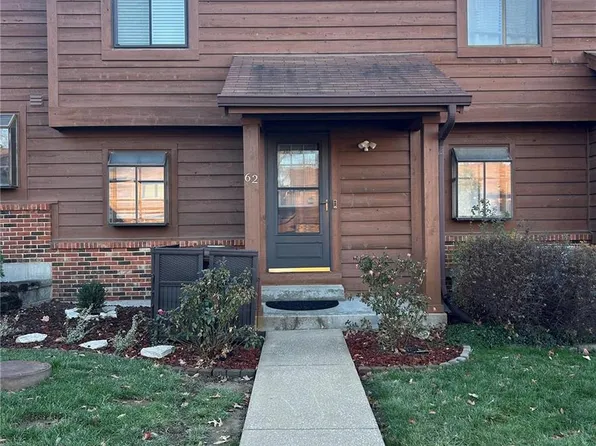 62 Cedar Grove Ct Unit E, Saint Charles, MO 63304