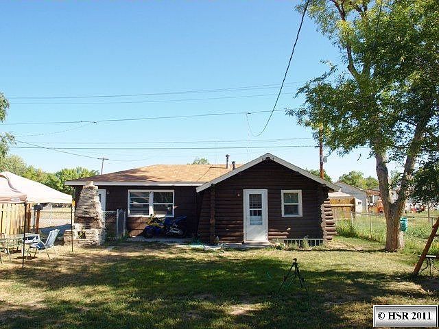 2nd image of 906 E Fremont Ave