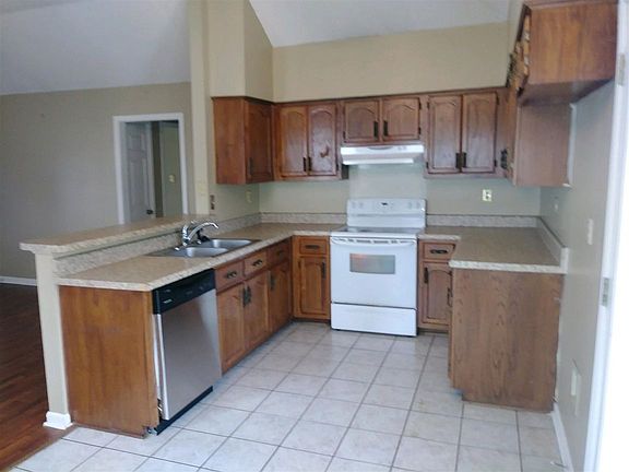 3rd image of 7016 Tagen Ct