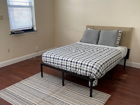3rd image of 1214 N Broad St APT 405