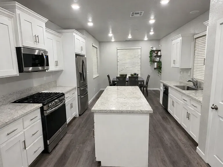 1273 Swallowtail Dr — Photo 4