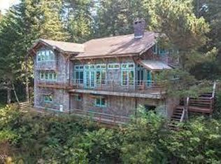 1285 Pearl St W, Tillamook, OR 97141