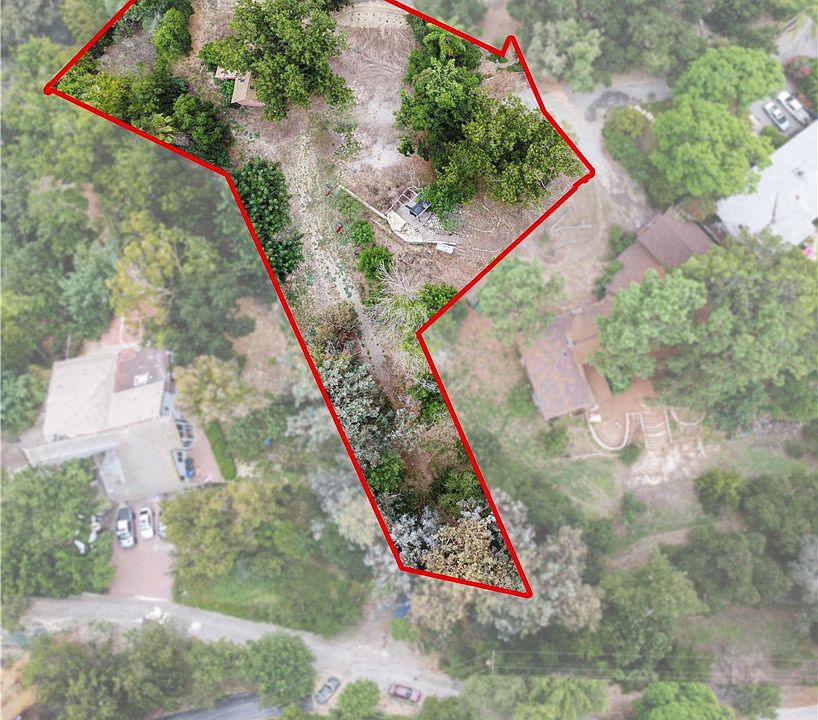 1st image of 0 Cameron Ave #6