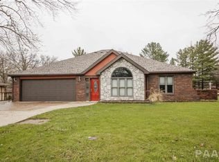 1172 N Elm Ct, East Peoria, IL 61611