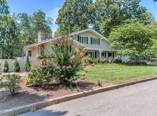 15 Pine Acre Blvd, Asheville, NC 28804