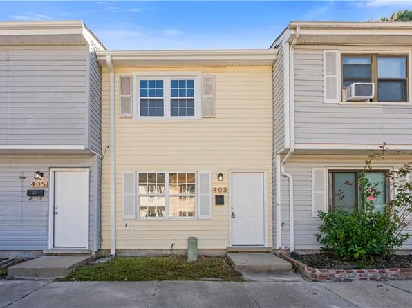 403 Harbour North Dr, Chesapeake, VA 23320