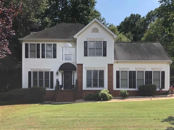 10 Inland Cir, Newnan, GA 30263