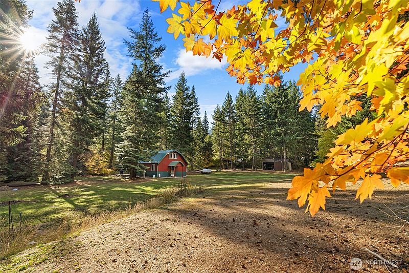 3rd image of 1270 South Cle Elum Ridge Road