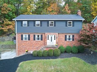 1950 Parkwood Rd, Charleston, WV 25314