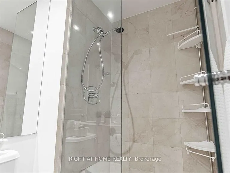 2087 Lake Shore Blvd W #207 — Photo 17