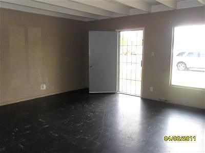 3rd image of 106 W Buckingham Way