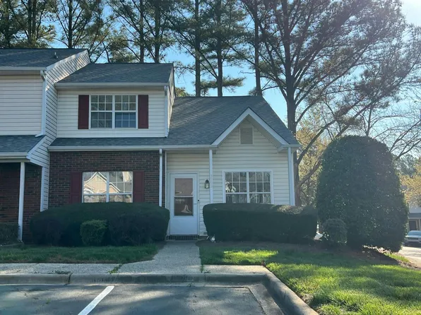5702 Prescott Ct, Charlotte, NC 28269