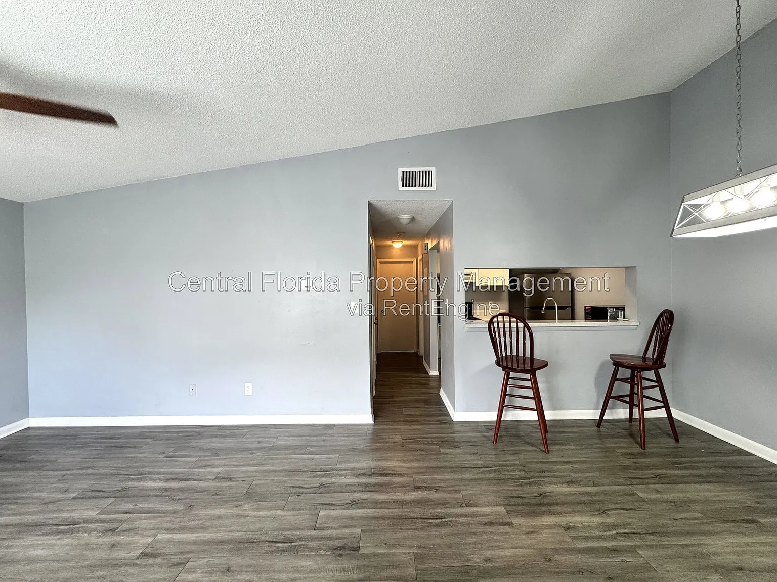 2 bed, 2.0 bath, 851 sqft, $1,499 — Photo 4
