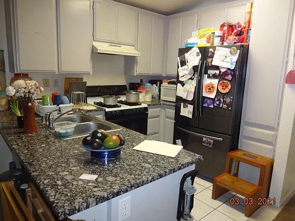 3rd image of 1240 Prairie Dr