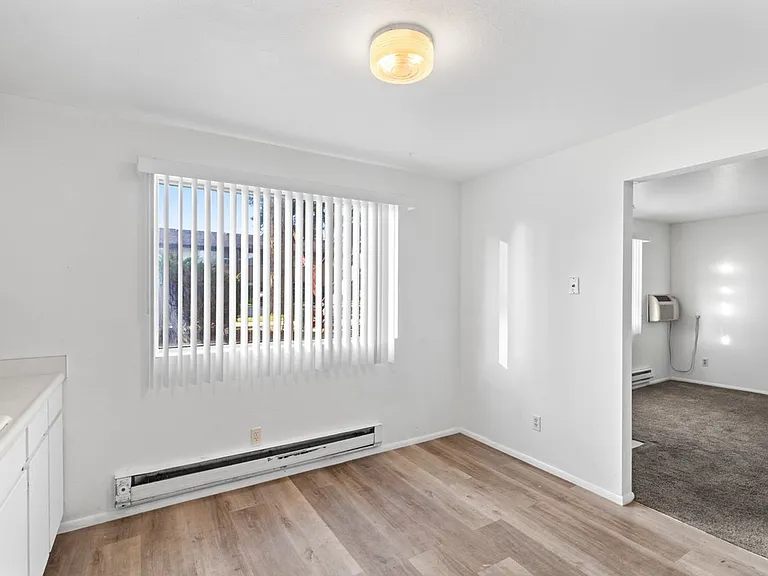 Westview Apartments — Photo 11