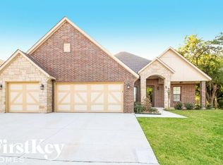 2109 Mill Springs Ct, Yukon, OK 73099