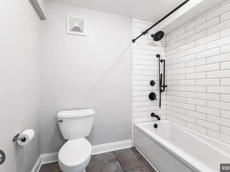 520 Ashford Ave #18 — Photo 8