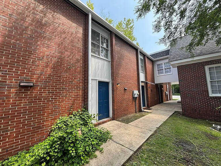 1263 Cedar Ave — Photo 16