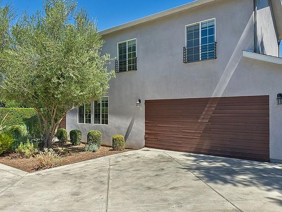 3rd image of 23034 Mariano St