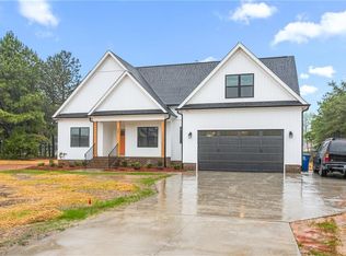 647 Ogburn Mill Rd, Stokesdale, NC 27357